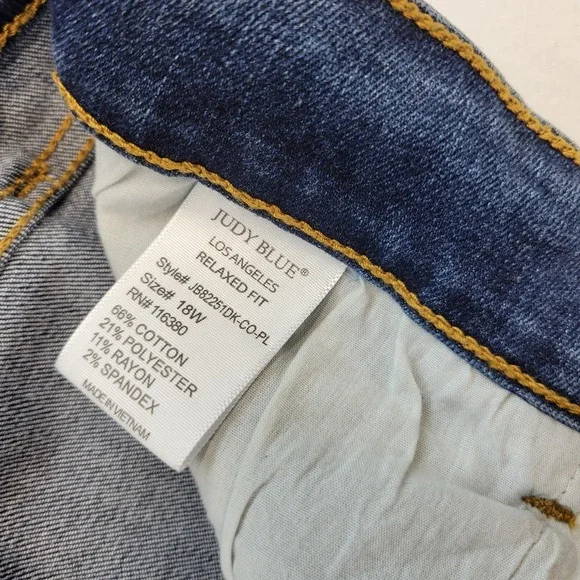 Judy Blue Relaxed Fit Jeans Women 18W Blue Medium Wash Distressed Denim - Picture 6 of 11